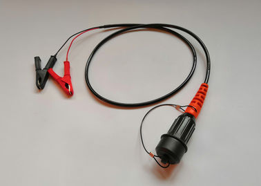 Cabo distribuidor de corrente de bateria com conector e o conector correspondente do painel.